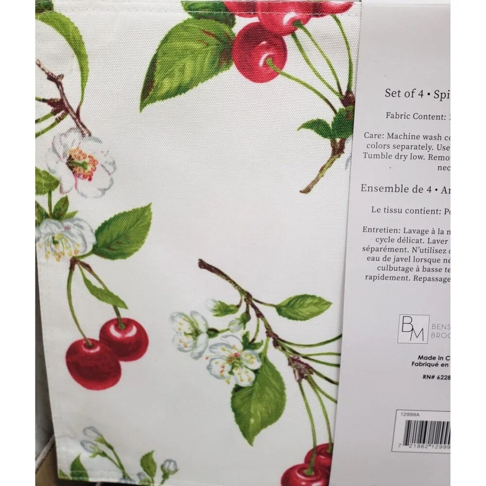 Set of 4 Same Reversible Fabric Placemats (13
